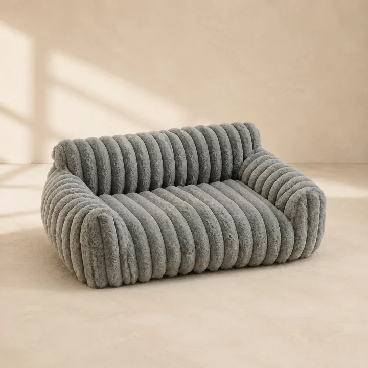 Matelas côtelé Ondine sur fond crème, photographie de présentation Museau Club