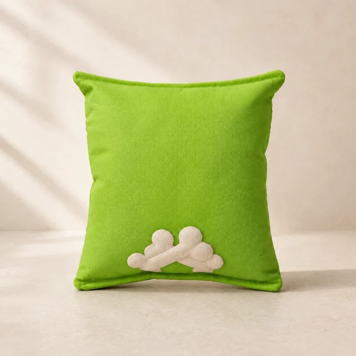 Sacs peluche Croquants sur fond crème, photographie de présentation Museau Club